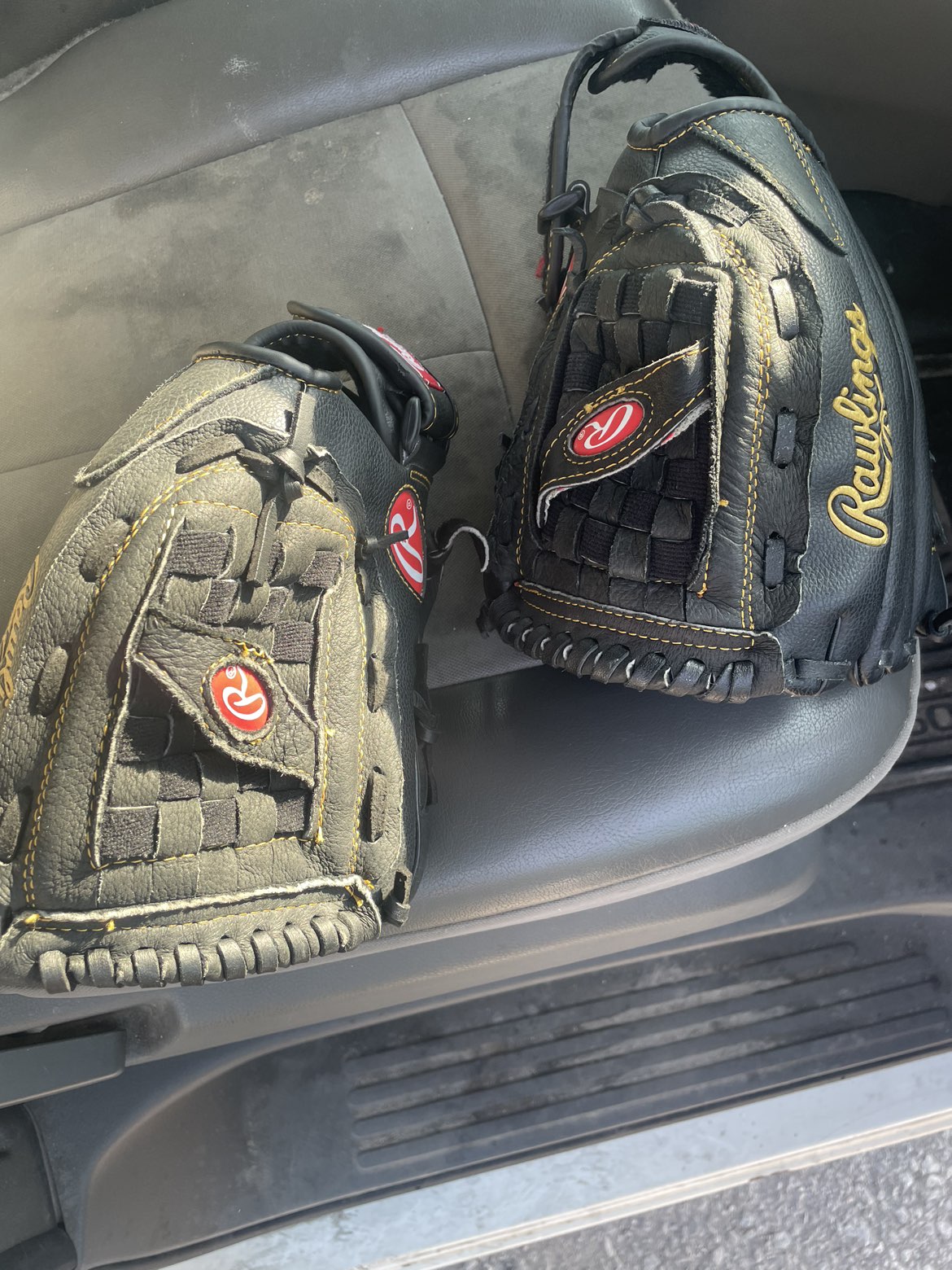 Junior Baseball Gloves Lefty/Righty
