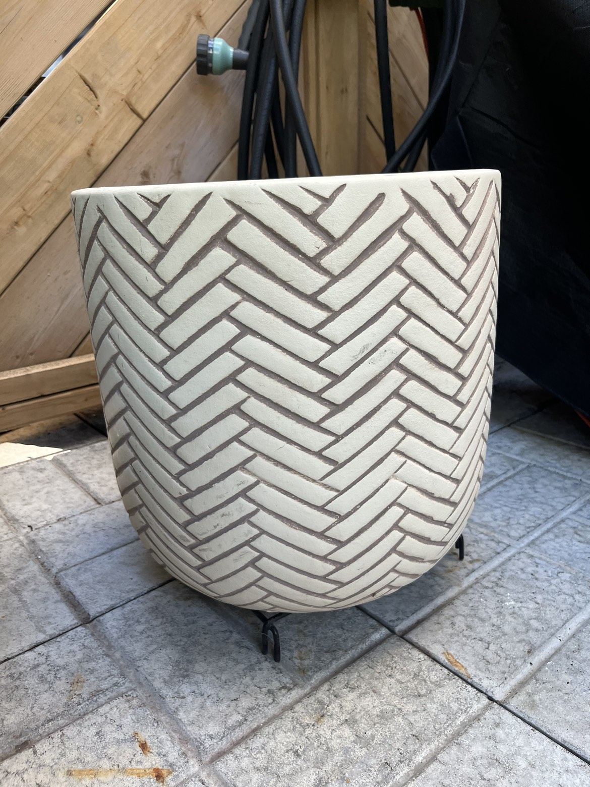 TROPICAL PLANT POT thumbnail