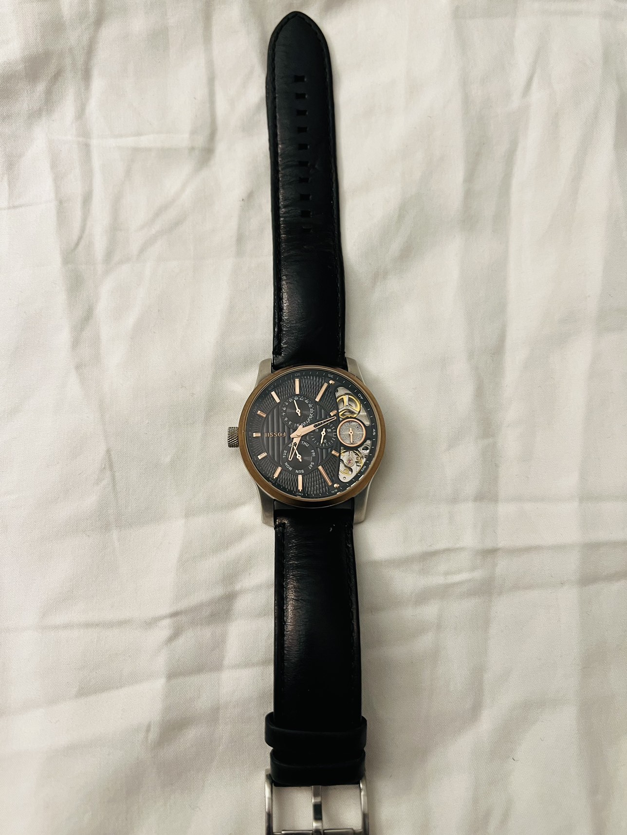 Men’s Fossil watch thumbnail