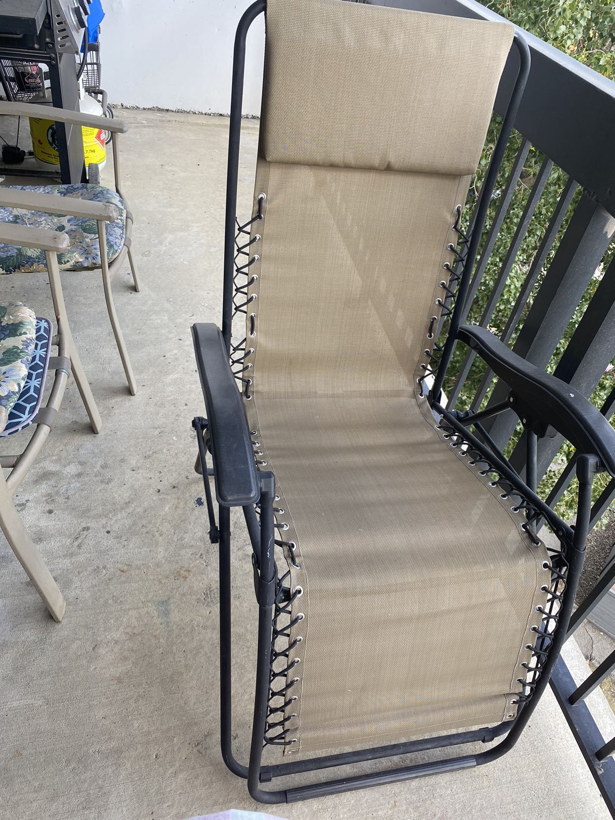 Outdoor folding lawn chair - photo 2