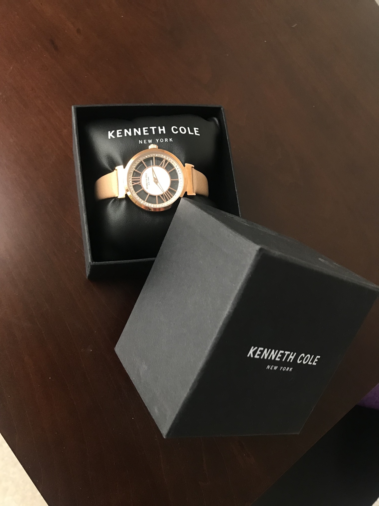 Kenneth Cole watch image indicator(3)