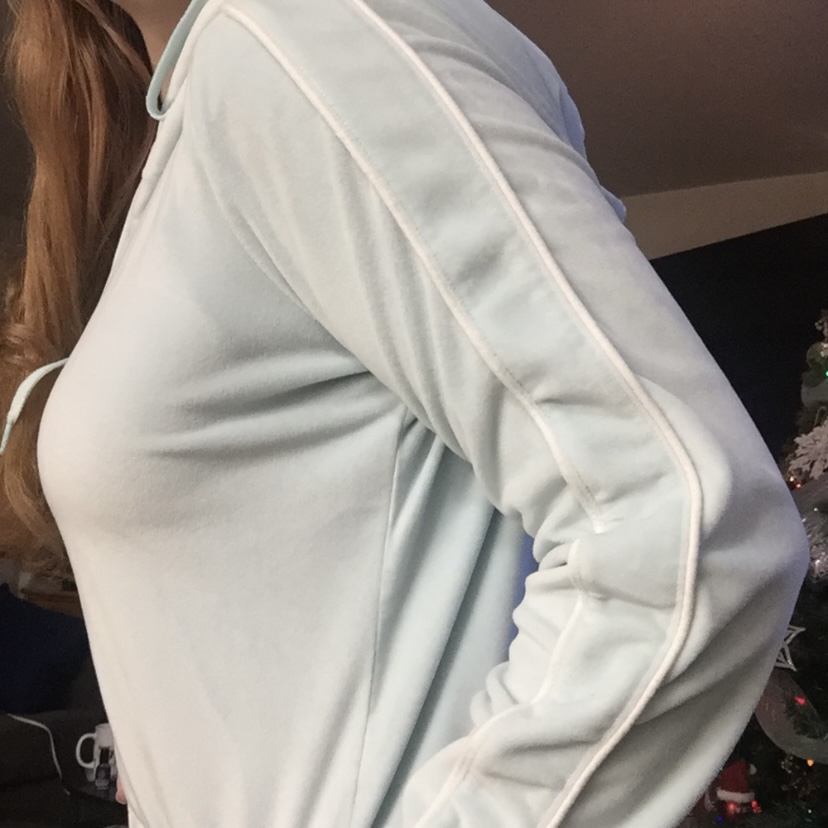 Garage Velour Cropped Hoodie image indicator(3)