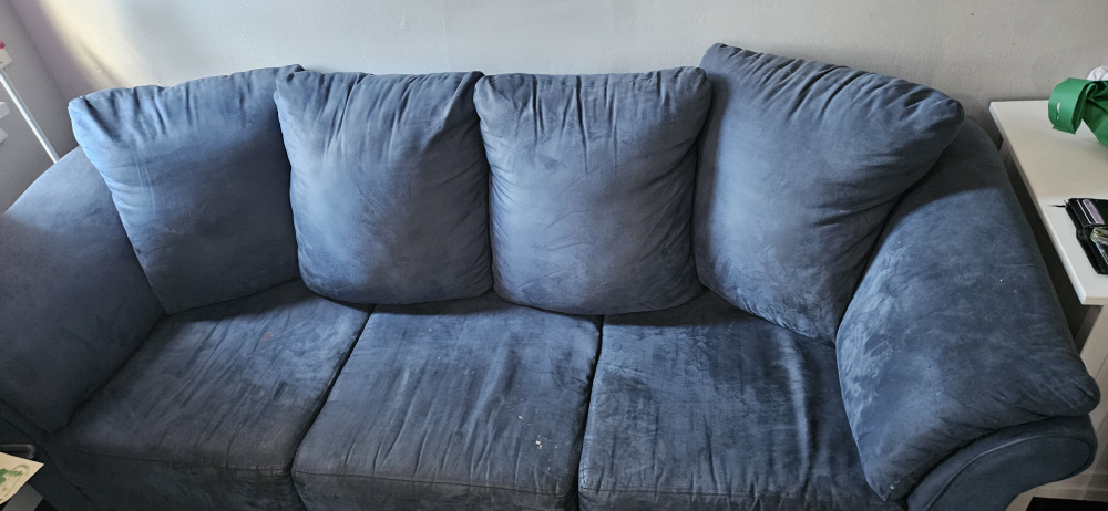 Couch set thumbnail