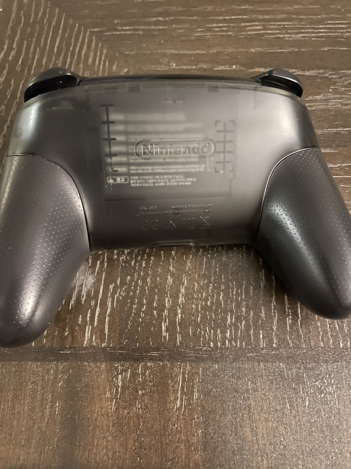 Nintendo switch pro controller - photo 2
