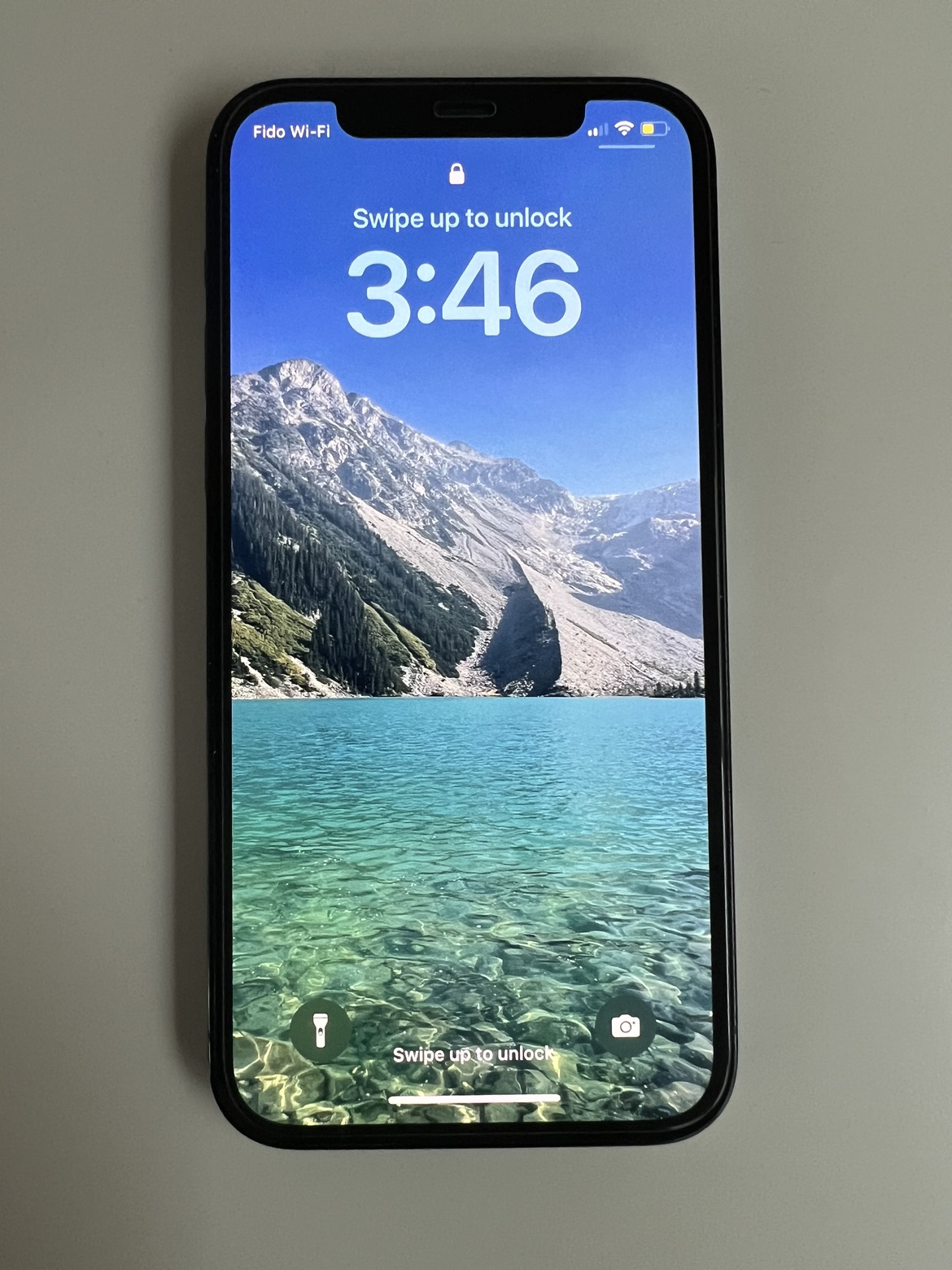 Unlocked iPhone 12 Pro 128 GB in Pacific Blue
