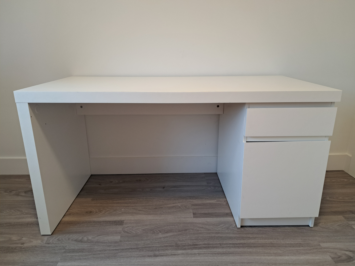 Ikea Malm Desk thumbnail