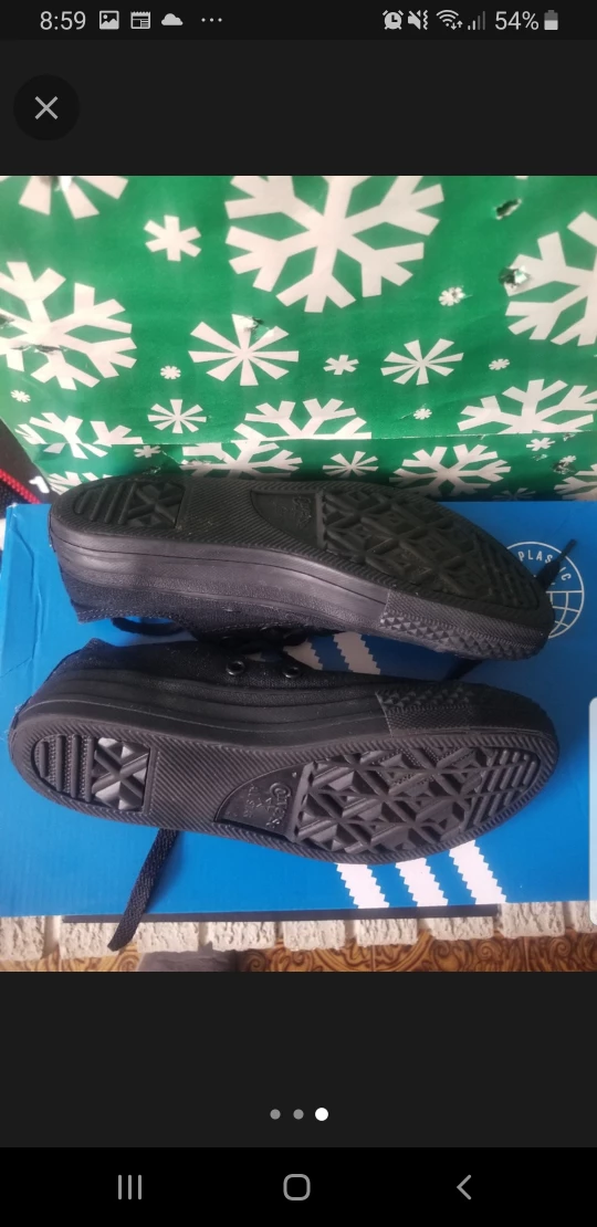 Kid's Converse all black chuck Taylor low size 2 image indicator(3)