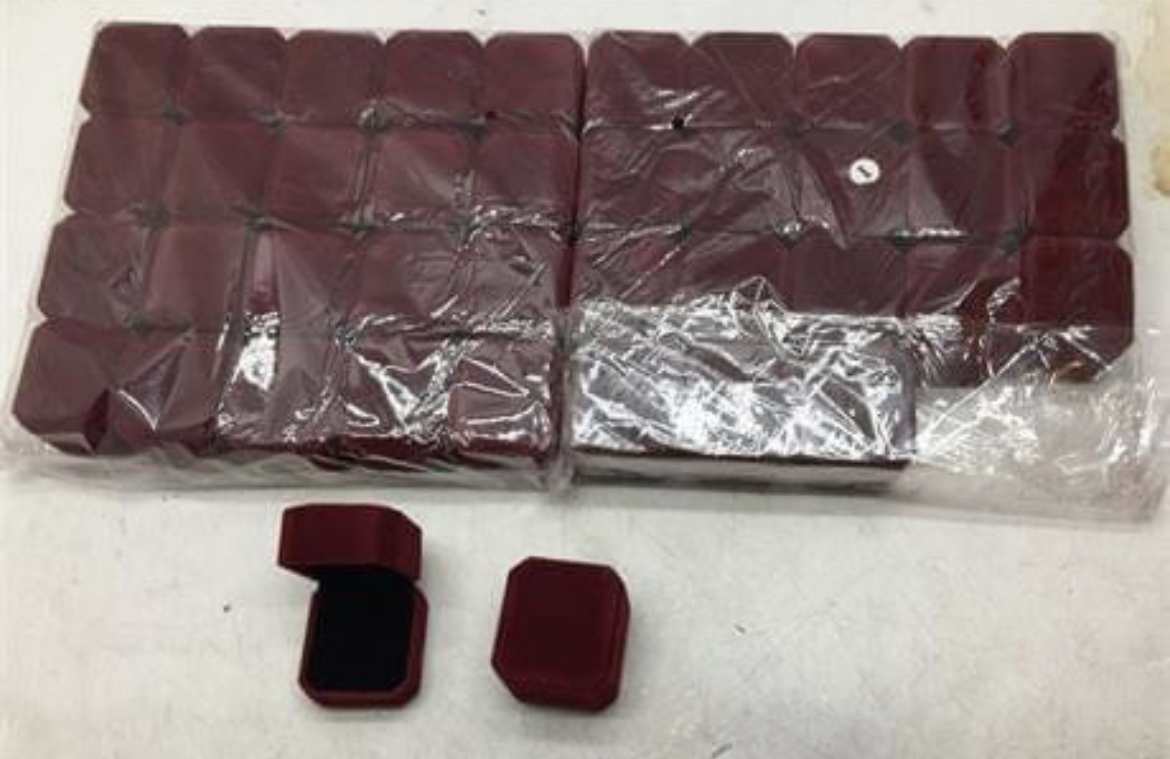 40 Velvet Jewelry Case Gift