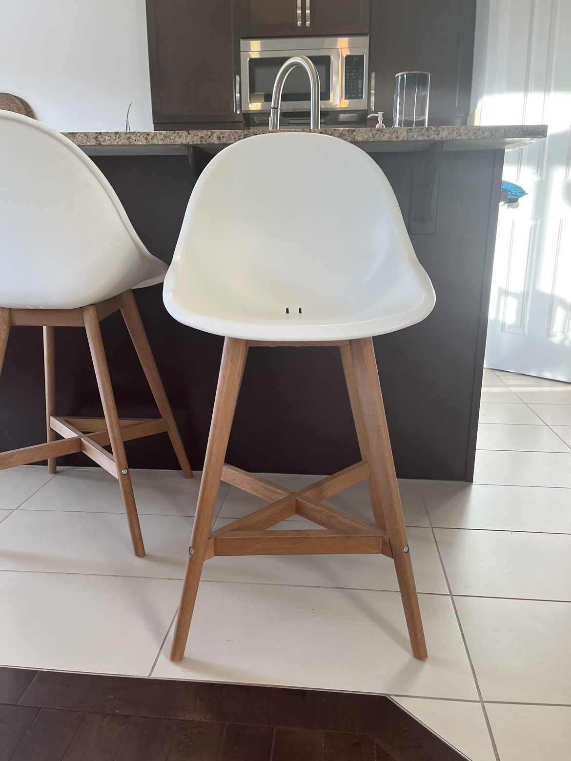 IKEA Fanbyn bar stools - photo 2