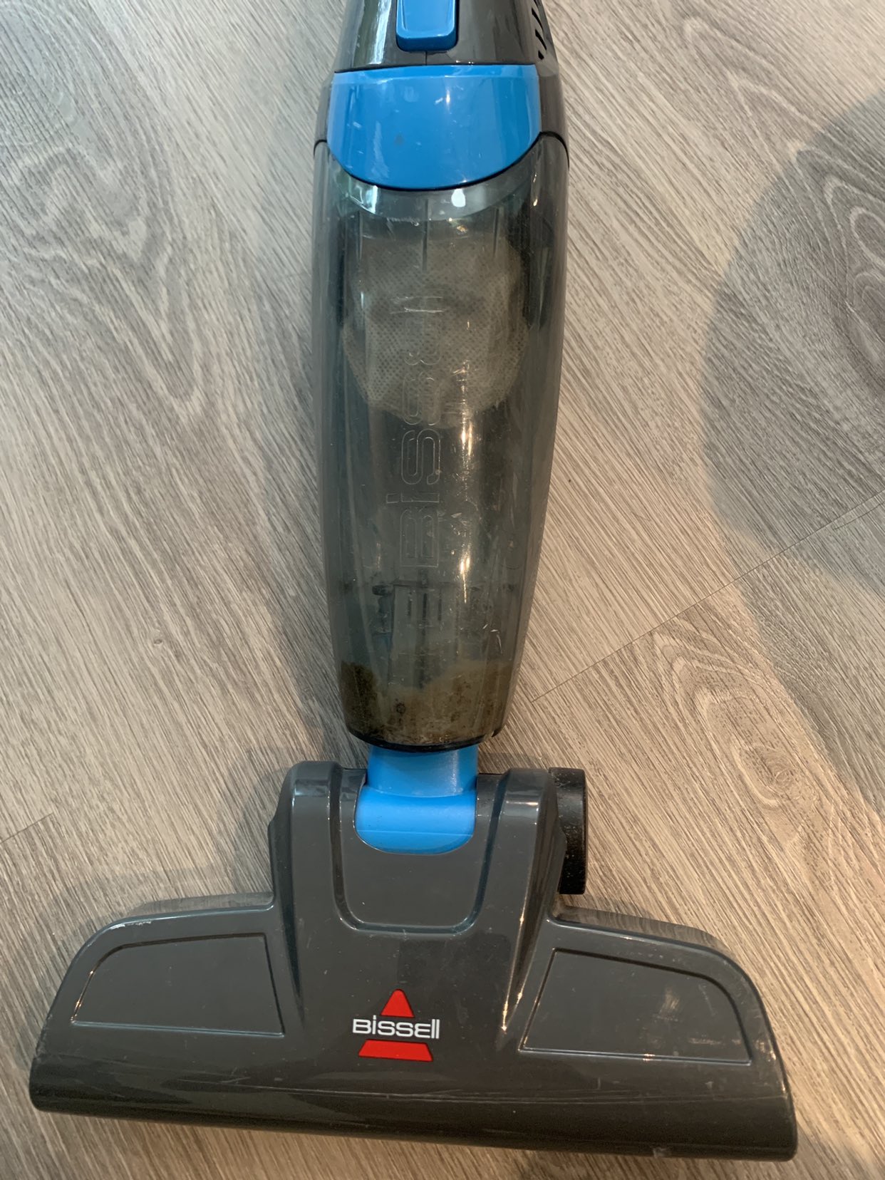 Bissell vacuum Stick Vacuum Ultra-lightweight and compact - photo 2