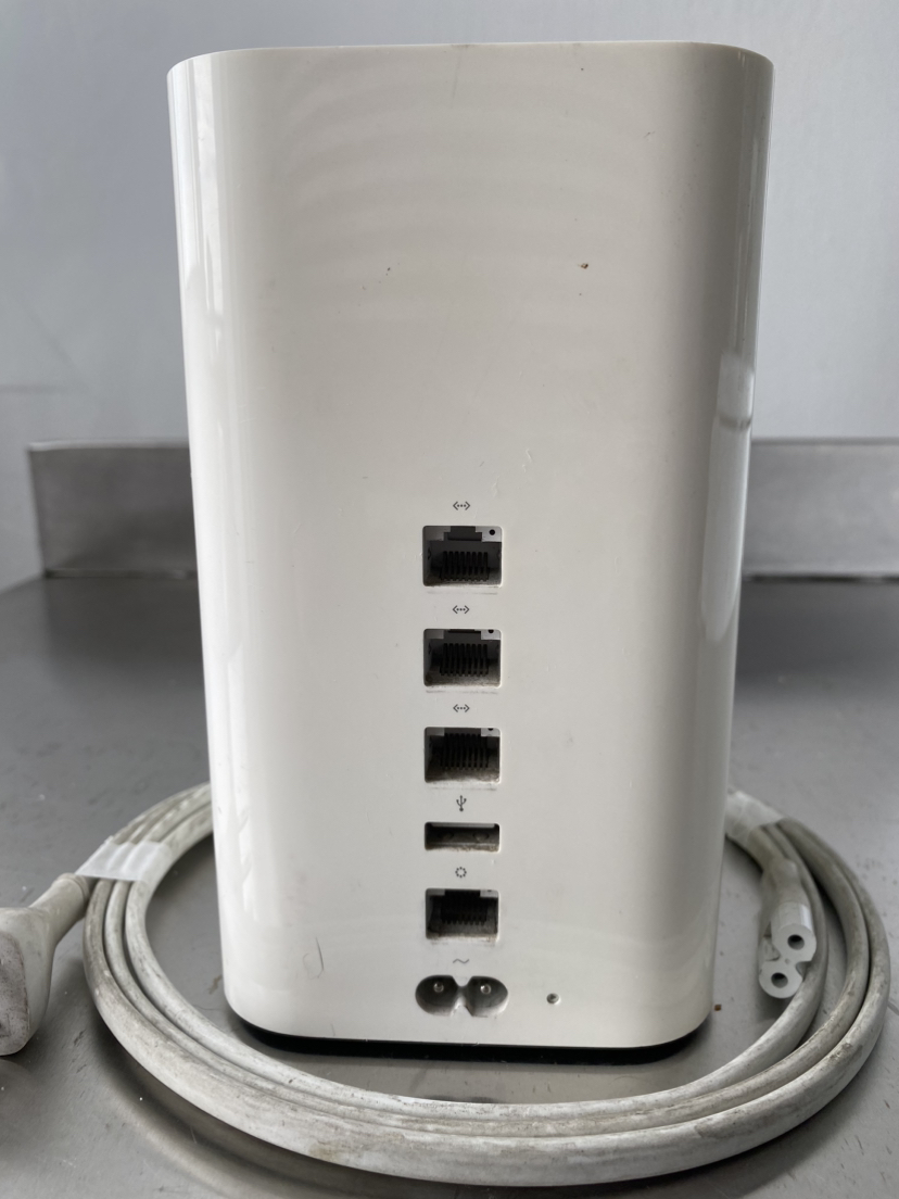 Apple Airport Extreme - photo 3