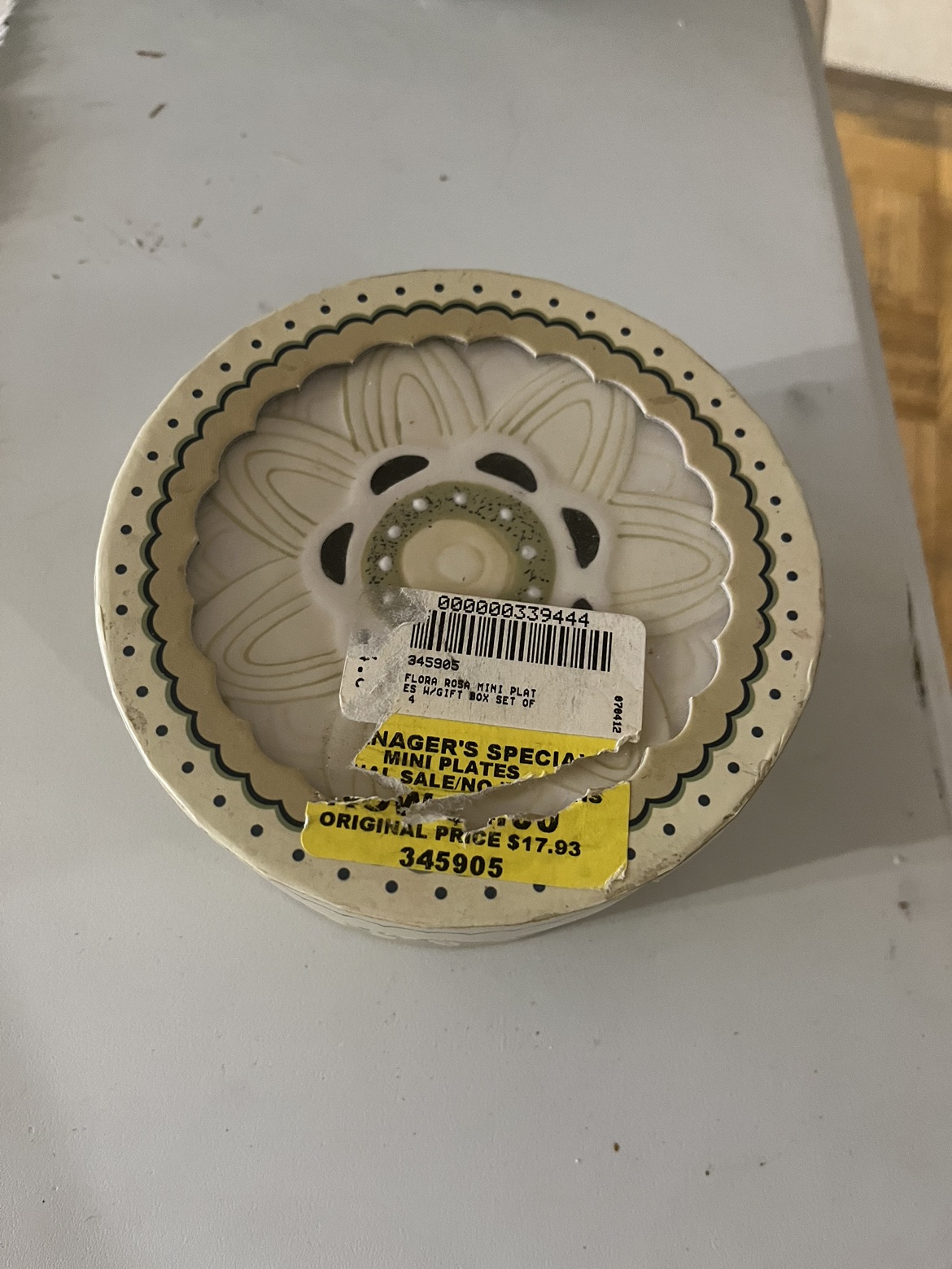 (4pc) mini flower plate set - photo 2