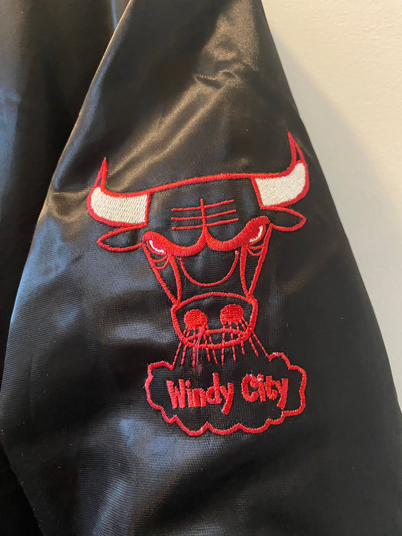 Hardwood classic Chicago Bulls varsity - photo 3