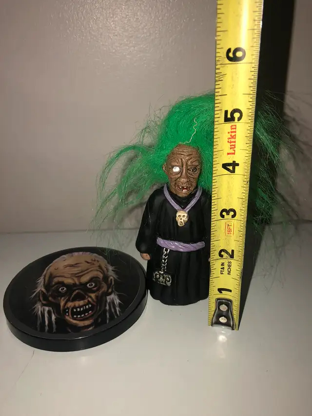 Lot of 8 Halloween items / all 20/ pls read Descript/firm price image indicator(5)