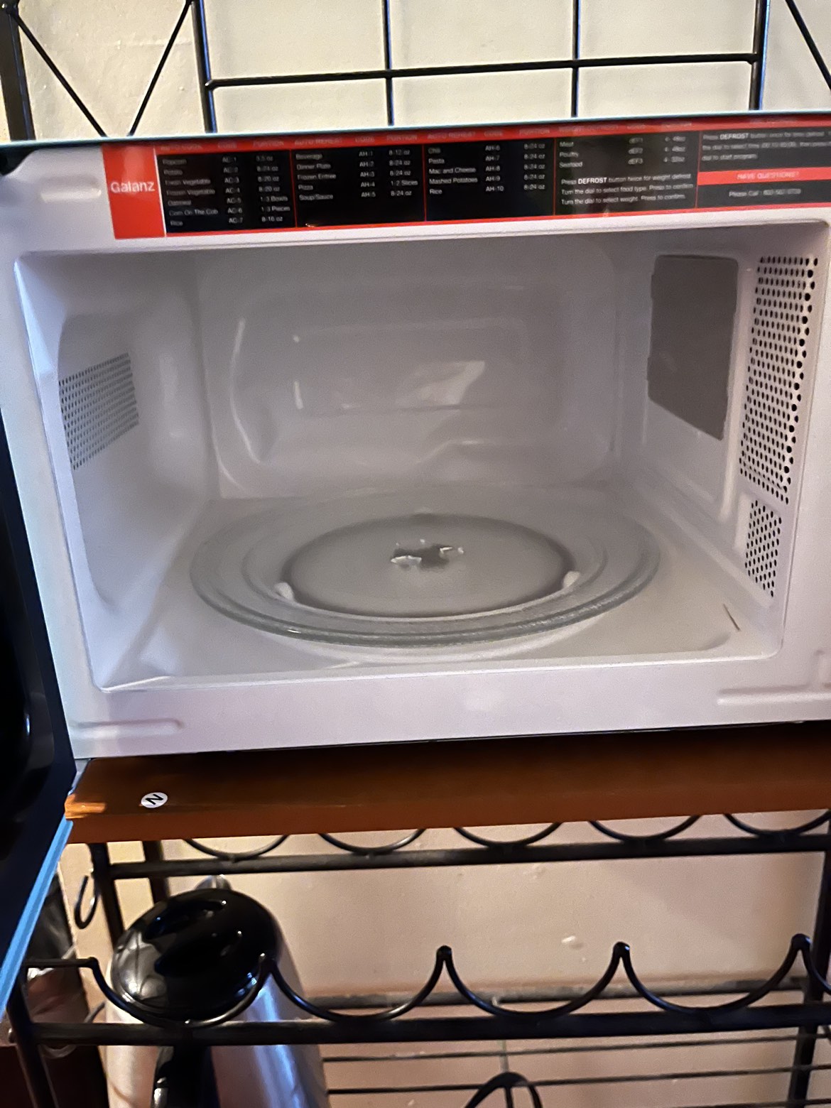 Microwave - photo 2
