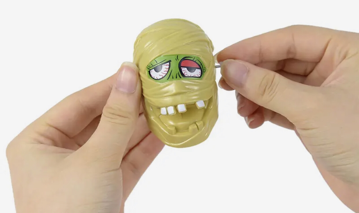 Lot of 8 Halloween items / all 20/ pls read Descript/firm price image indicator(10)