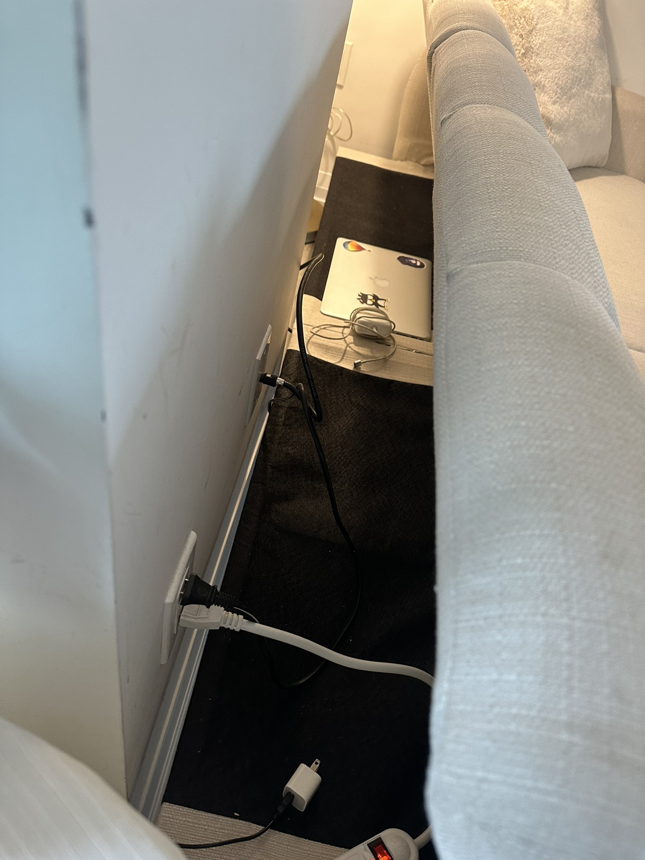 Convertible sofa + carpet - photo 2