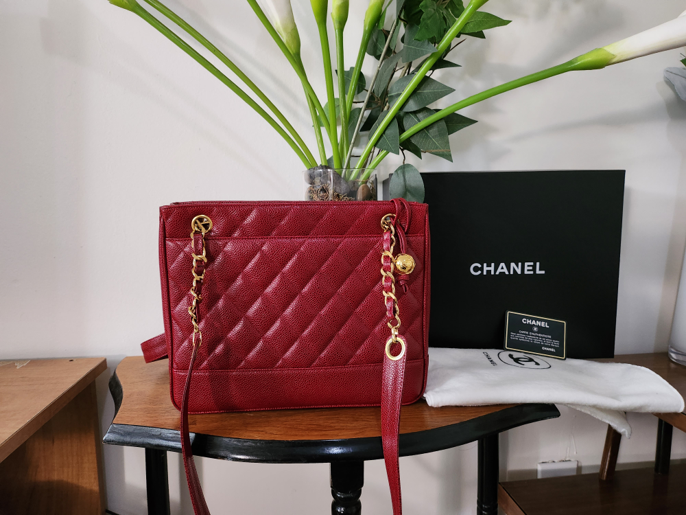 Chanel vintage shoulder bag thumbnail