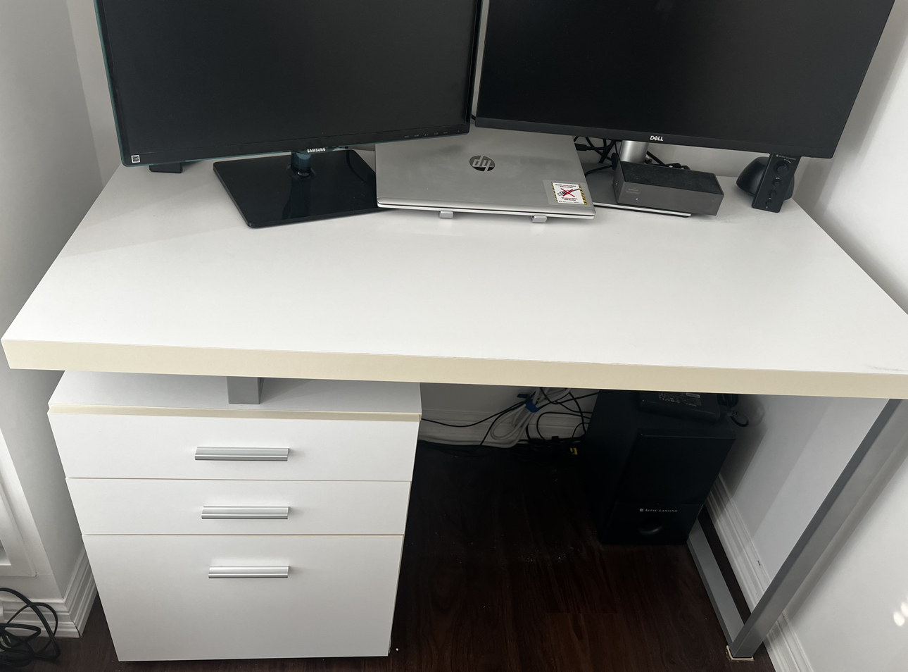 White computer desk
