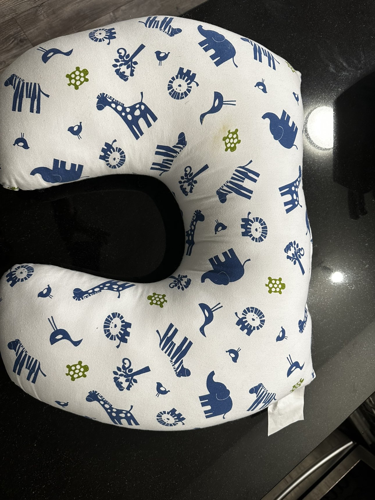 Jolly Jumper Baby Sitter Nursing Cushion - Blue/White Jungle image indicator(3)