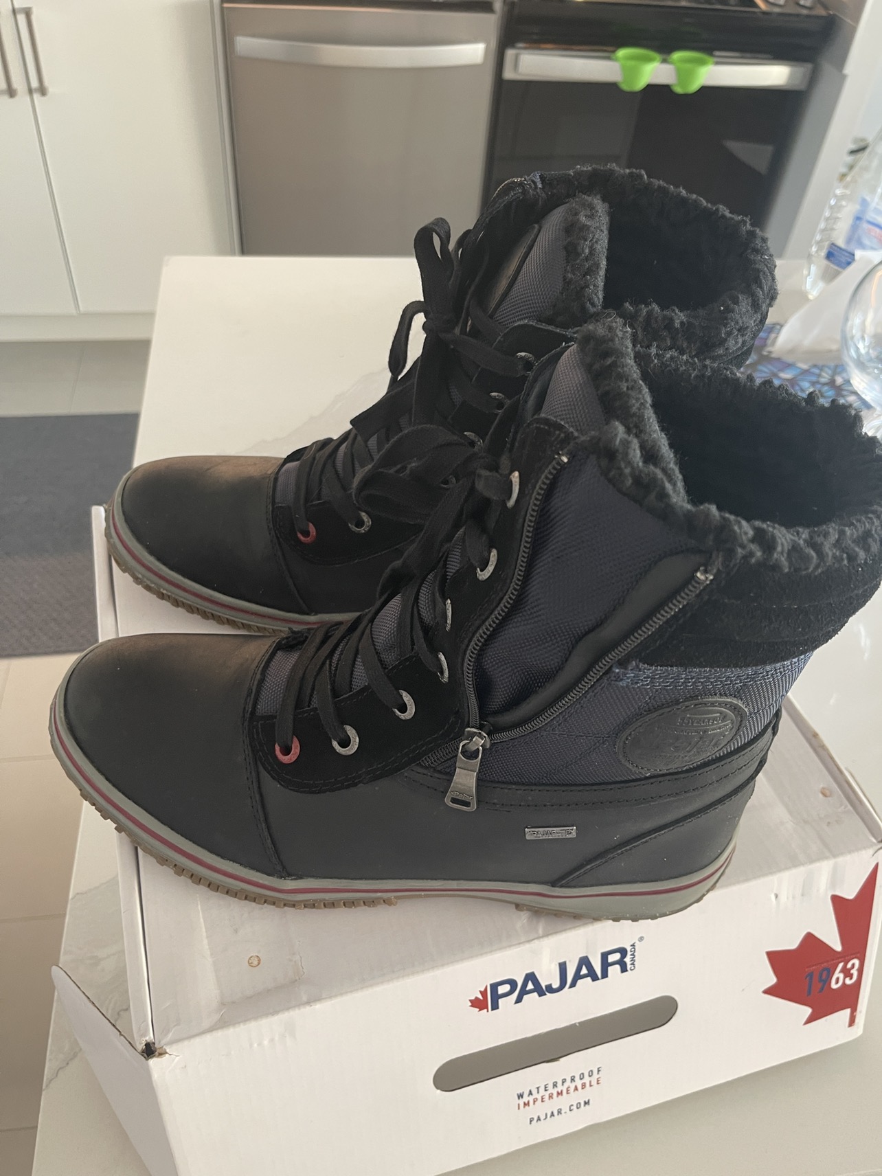 Winter shoes