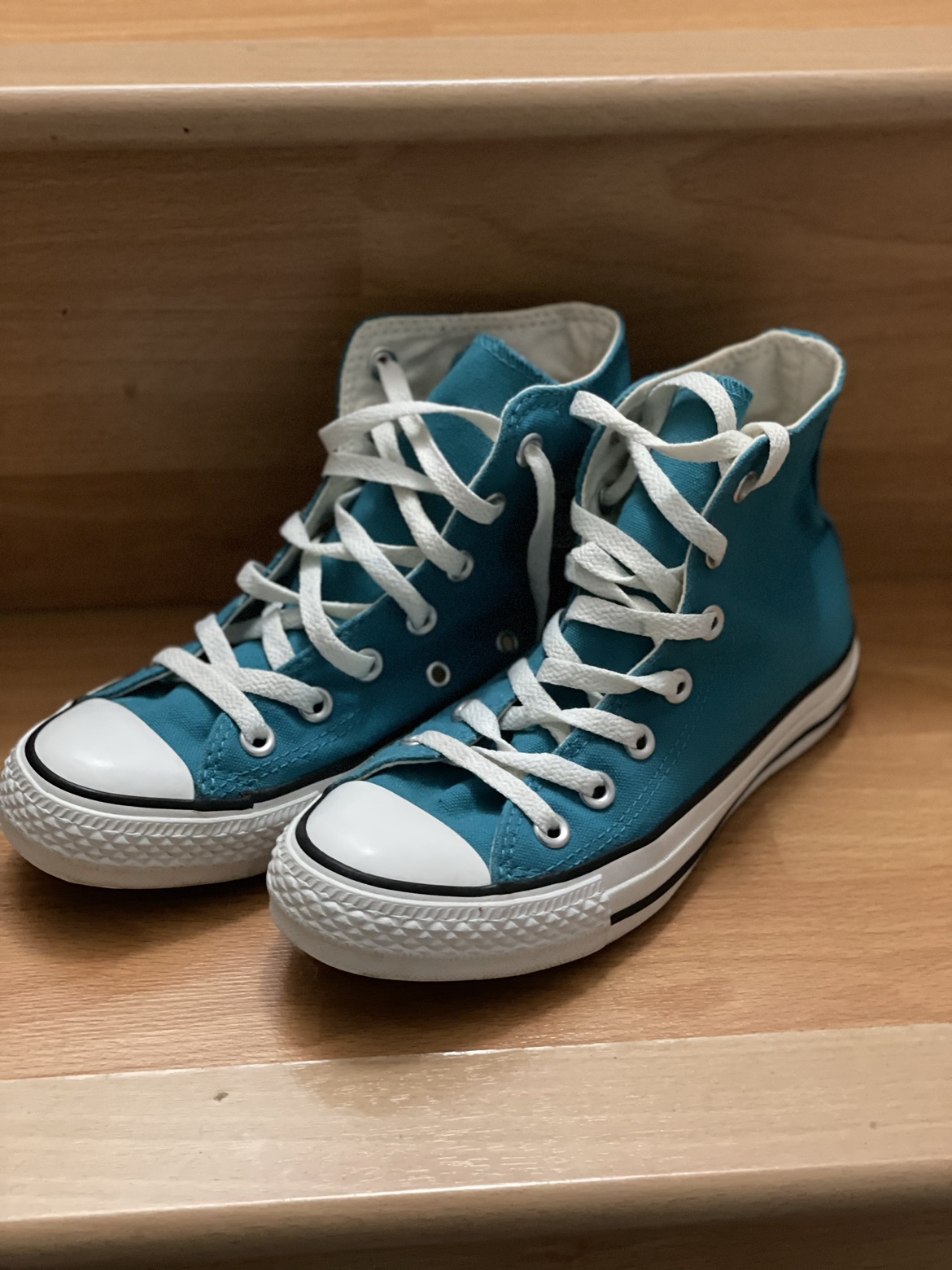 Like New Converse thumbnail