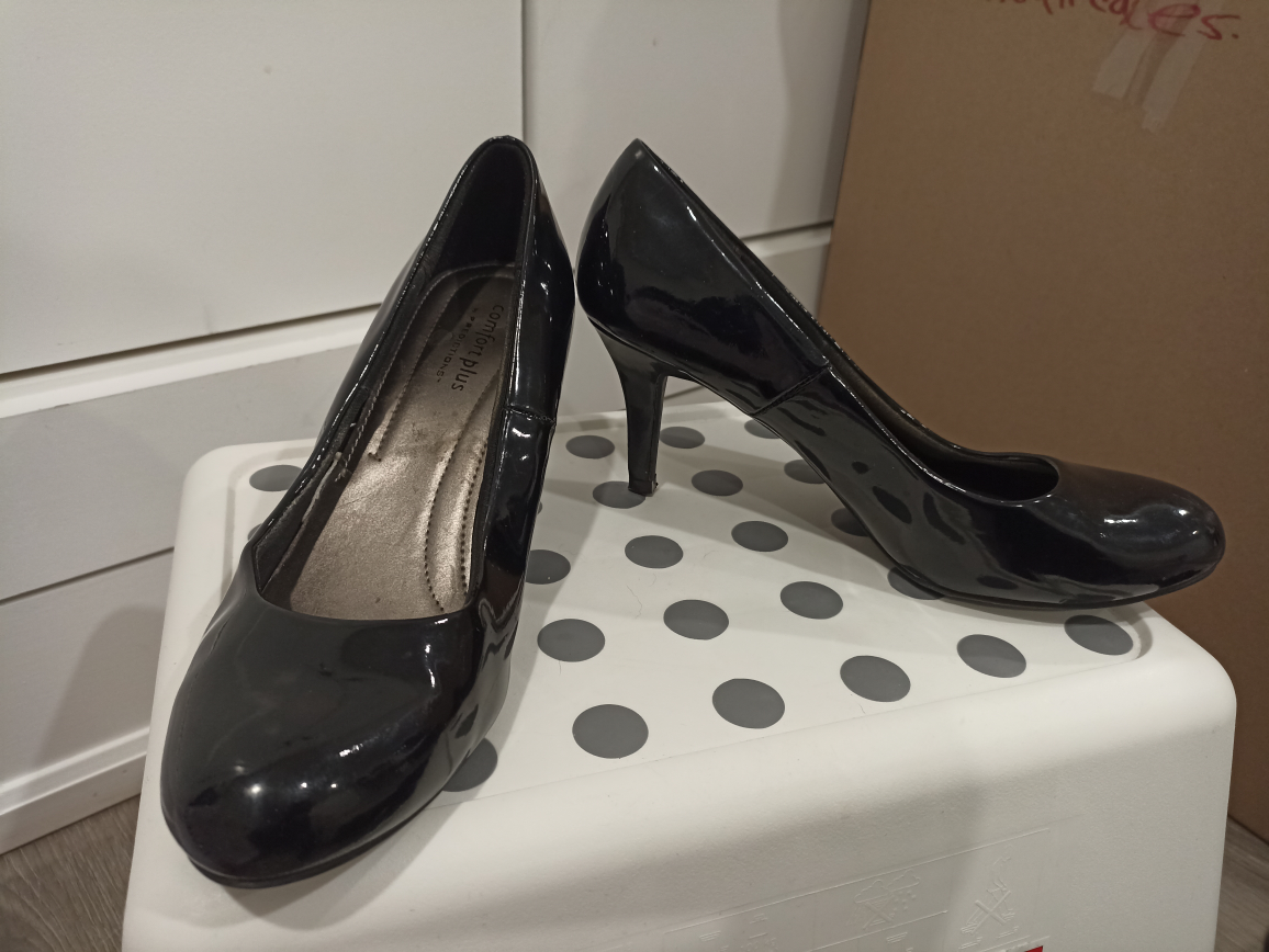 I sell each pair for $10 image indicator(2)