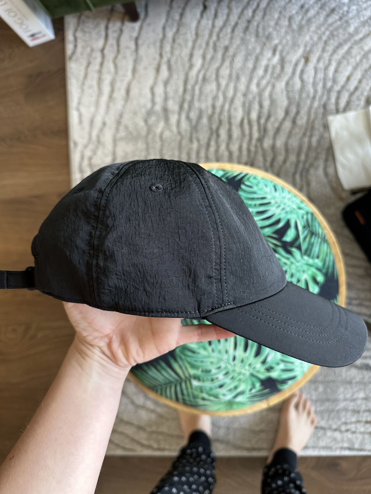 Lululemon Black Hat - photo 5