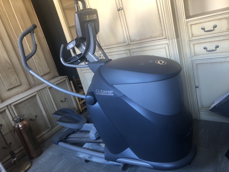 Elliptical Octane Fitness q47c - photo 3