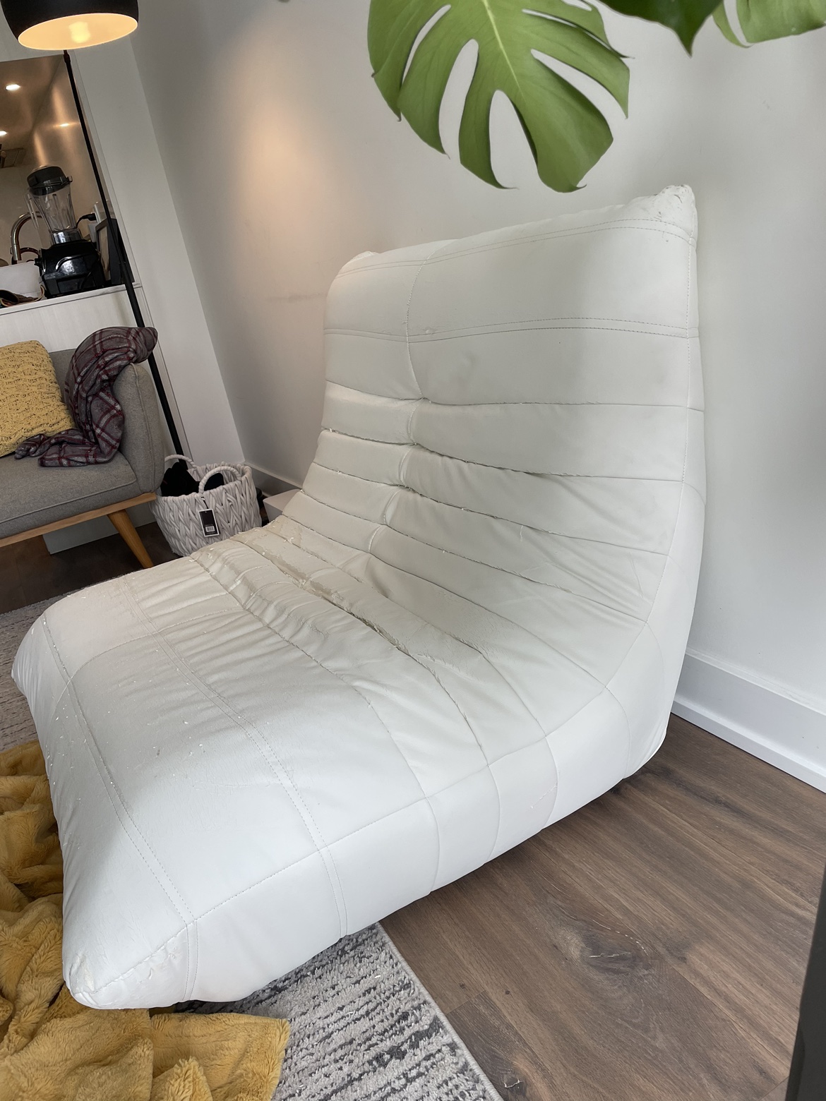 Togo Sofa / Lignet Roset - photo 4