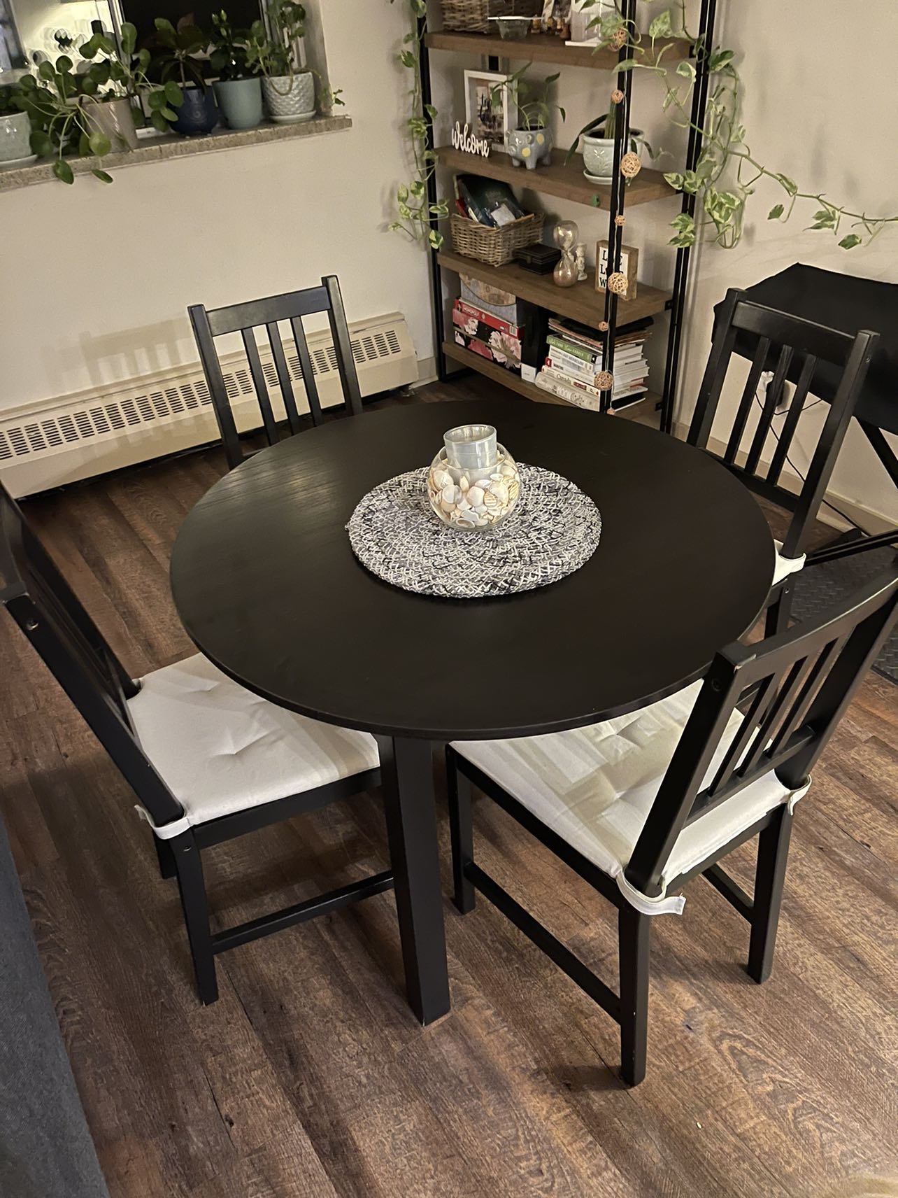 Dinner Table + 4 chairs - photo 2