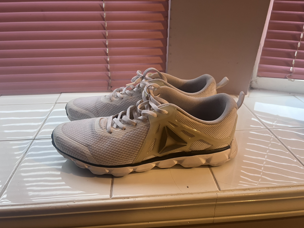 Reebok shoes 10.5 - photo 4