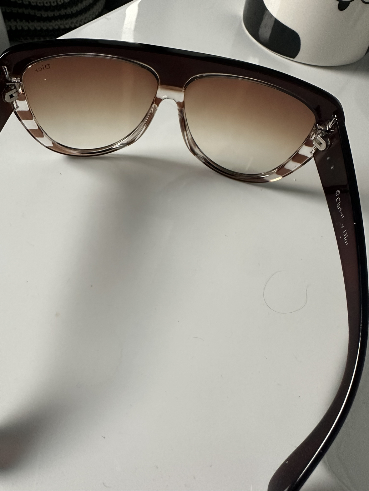 Dior sunglasses image indicator(3)