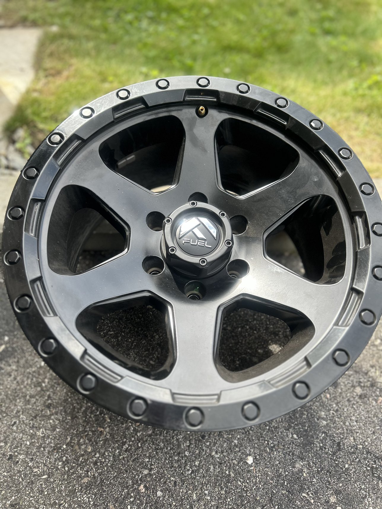 17” Fuel Ripper Rims