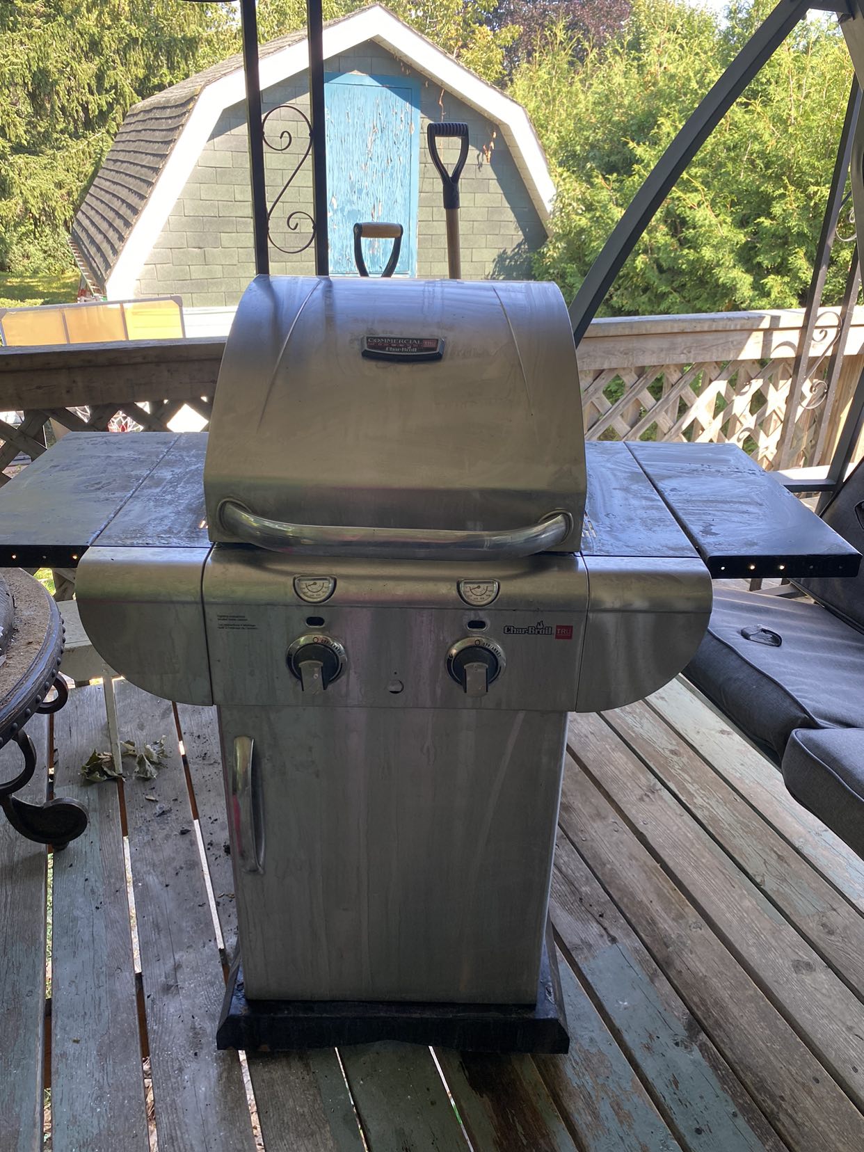 Commercial Infrared  Char-broil TRU propane BBQ. thumbnail