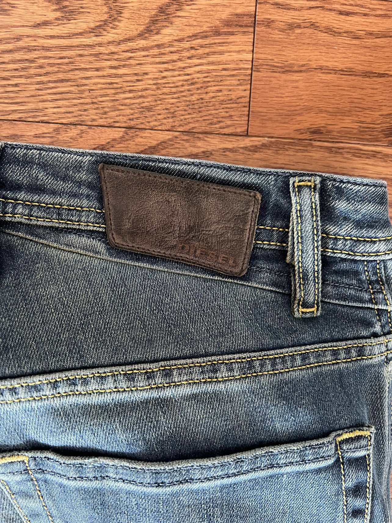 Diesel - Shioner ripped jean in 31X32 - photo 5