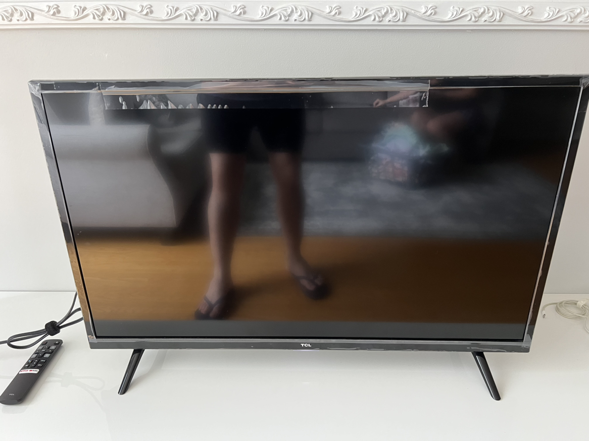 TCL 32" Class 3-Series HD LED Smart Android TV image indicator(7)