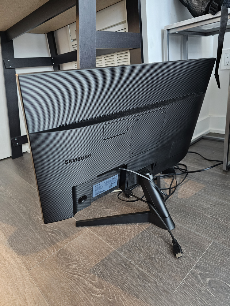 28 inch Samsung monitor / screen - photo 2
