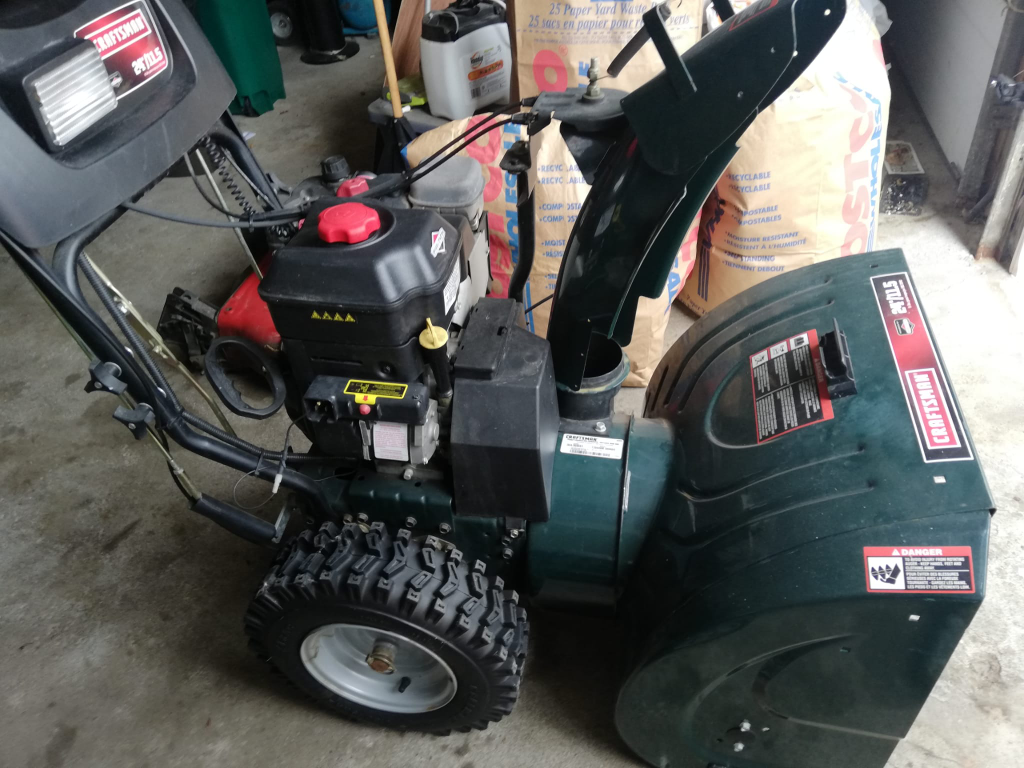 craftsman  snow blower - photo 3