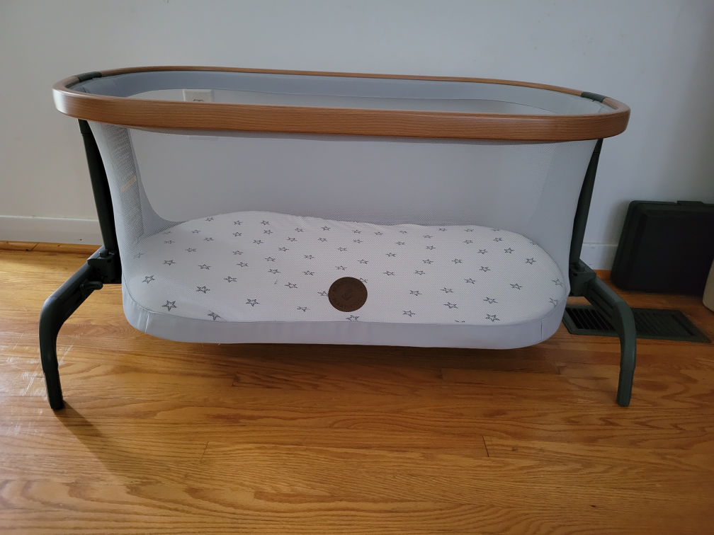 Maxi Cosi Iora bassinet crib - mint condition