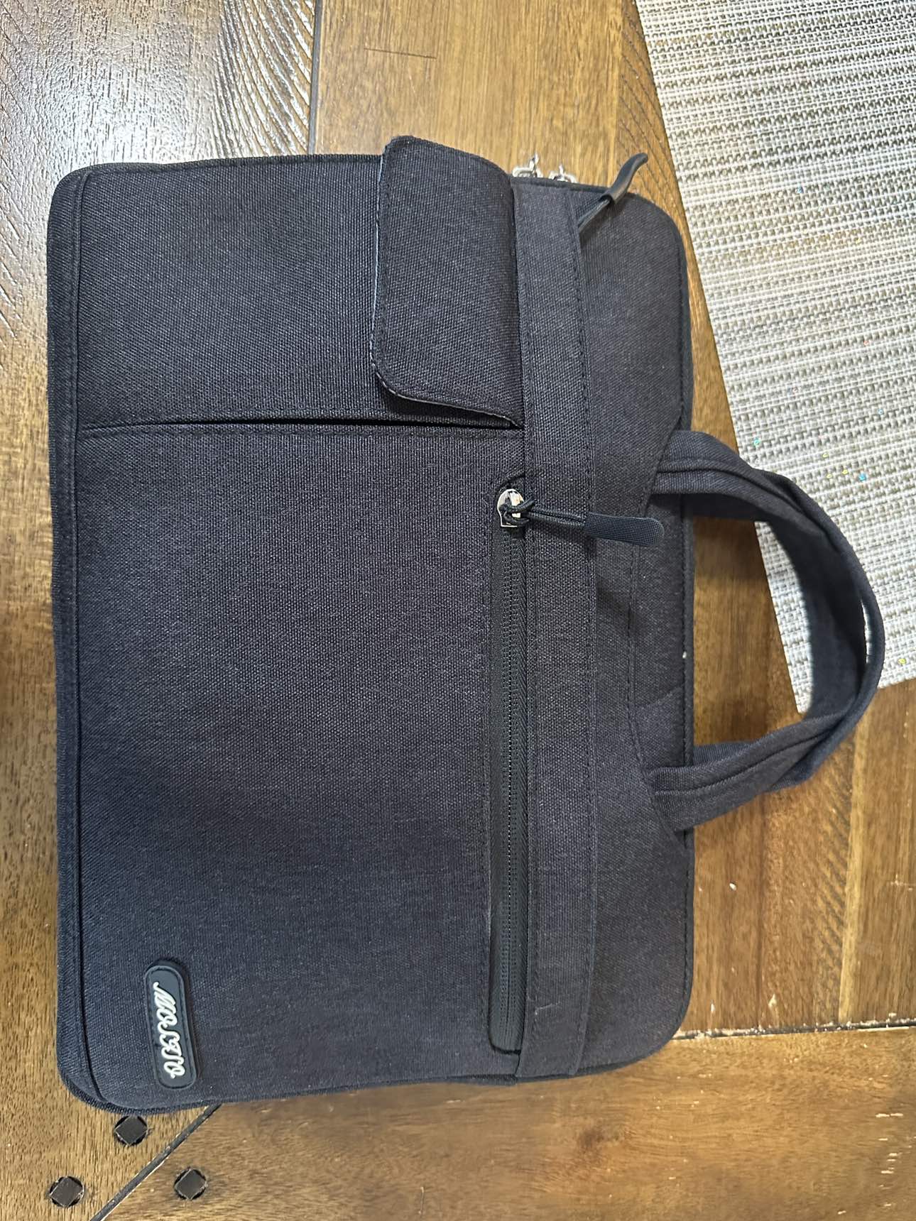 13" Macbook pro 2022 8gb Ram + Mac bag - photo 3