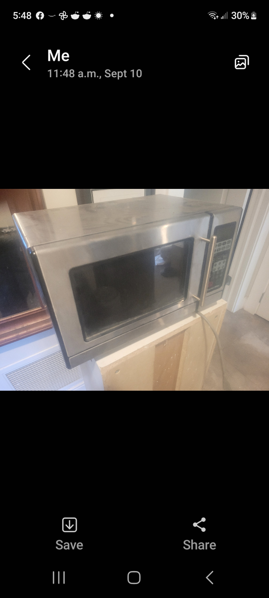 microwave oven - photo 4