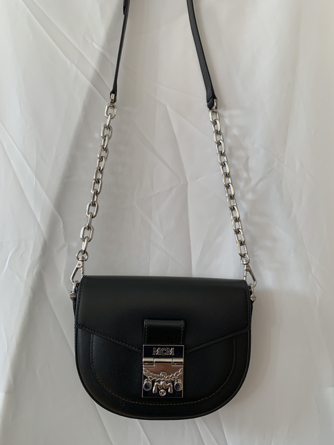 MCM Crossbody bag in Lamb Napa Leather image indicator(7)