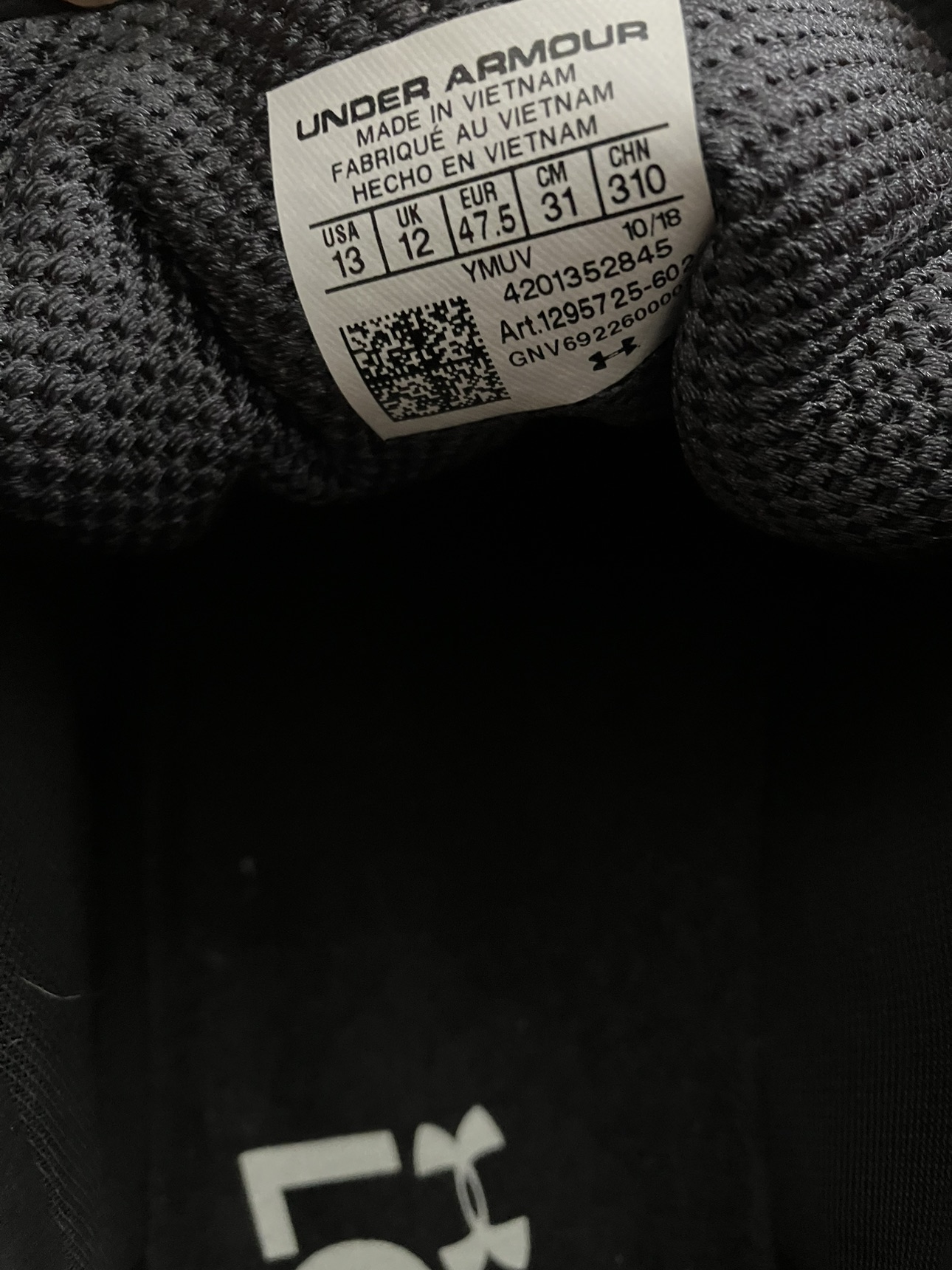 Under armor size 13 shoes image indicator(3)