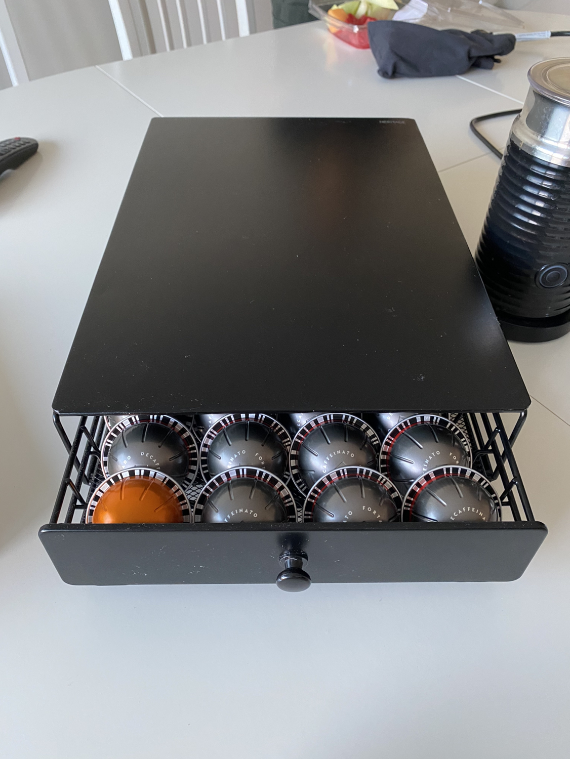 Nespresso Vertuo Plus & Aeroccino with pod drawer, lots of pods - photo 4