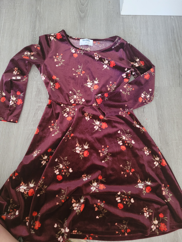 clothes size from 8 to 12 each $15 - photo 2