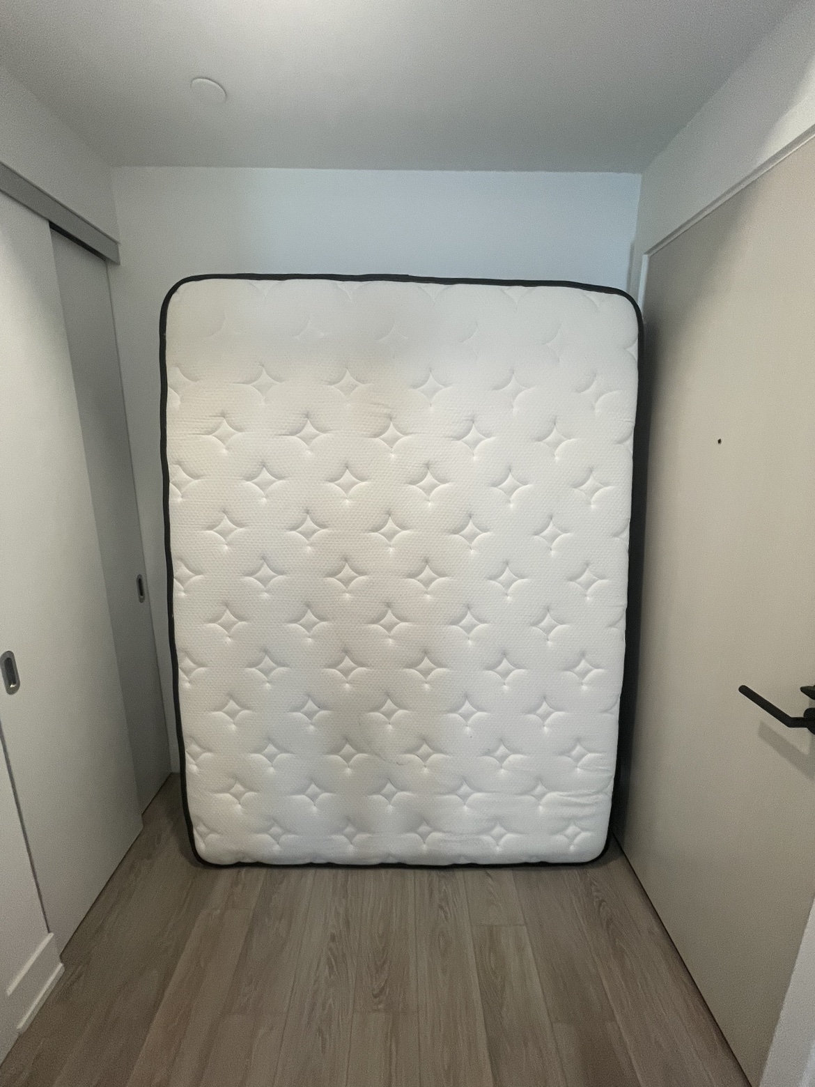 Queen Mattress 10 inches
