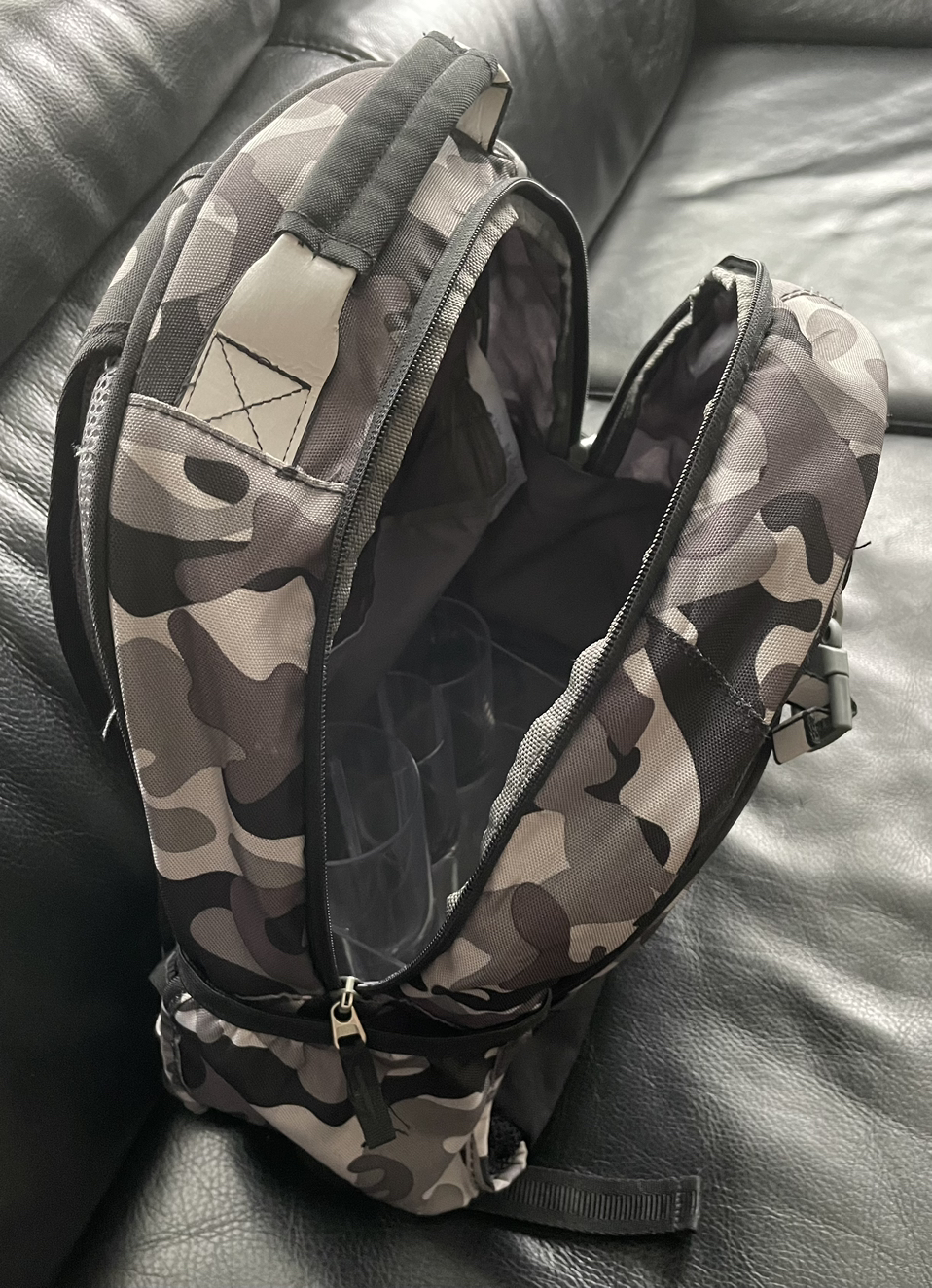 Back to Schhol - Backpack & Freebies (Pottery Barn Kids) - photo 2
