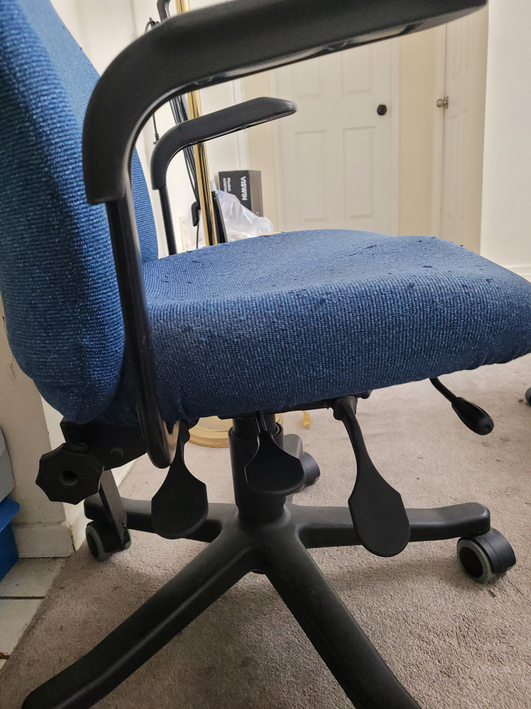 ergonomic chair - photo 4