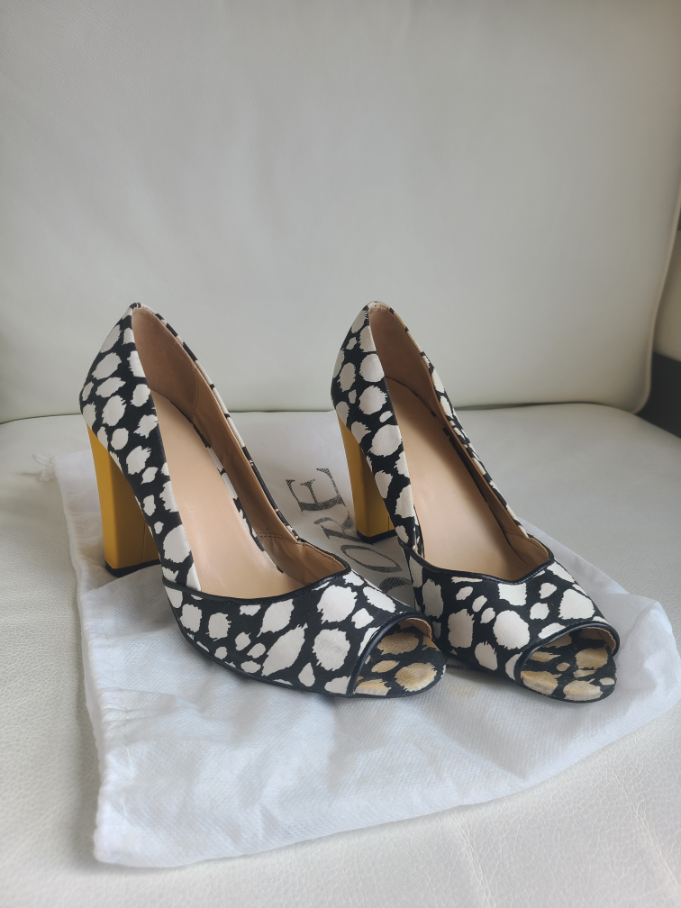 #freecycle Women's heels thumbnail